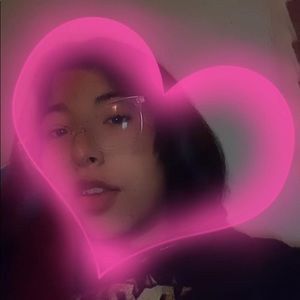 Meet your Posher, Nadia